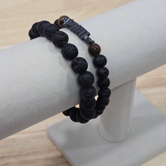 Lot of 2 Natural Volcanic Lava Stone Stretch Bracelet Essential Oil Diffuser - Picture 3 of 9